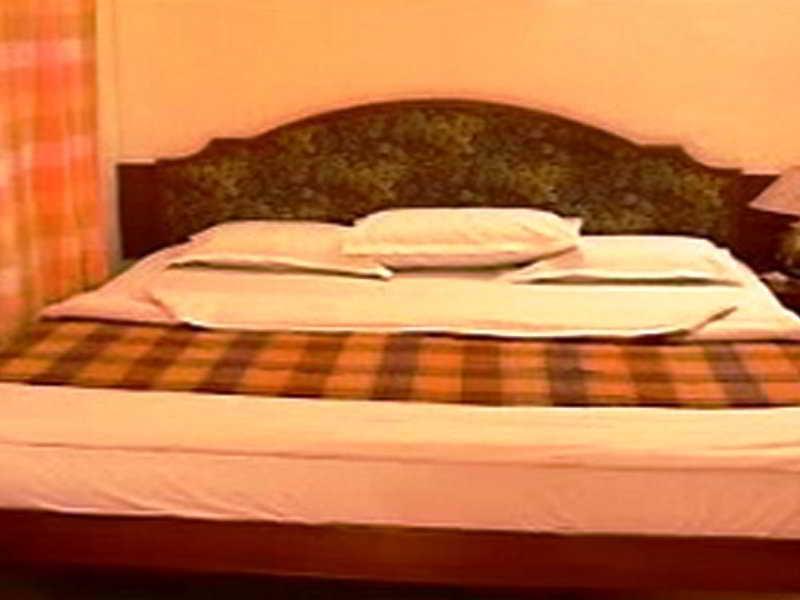 Sai Towers Hotel Puttaparthi Exterior photo