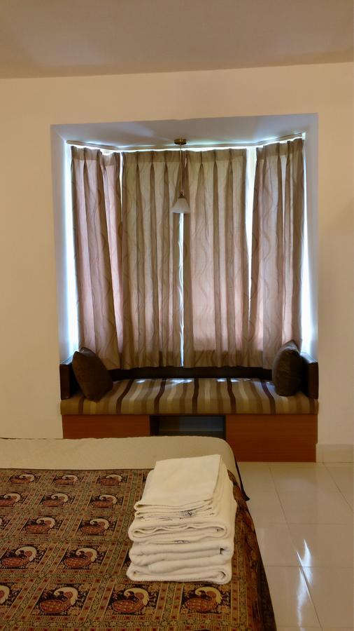 Sai Towers Hotel Puttaparthi Exterior photo