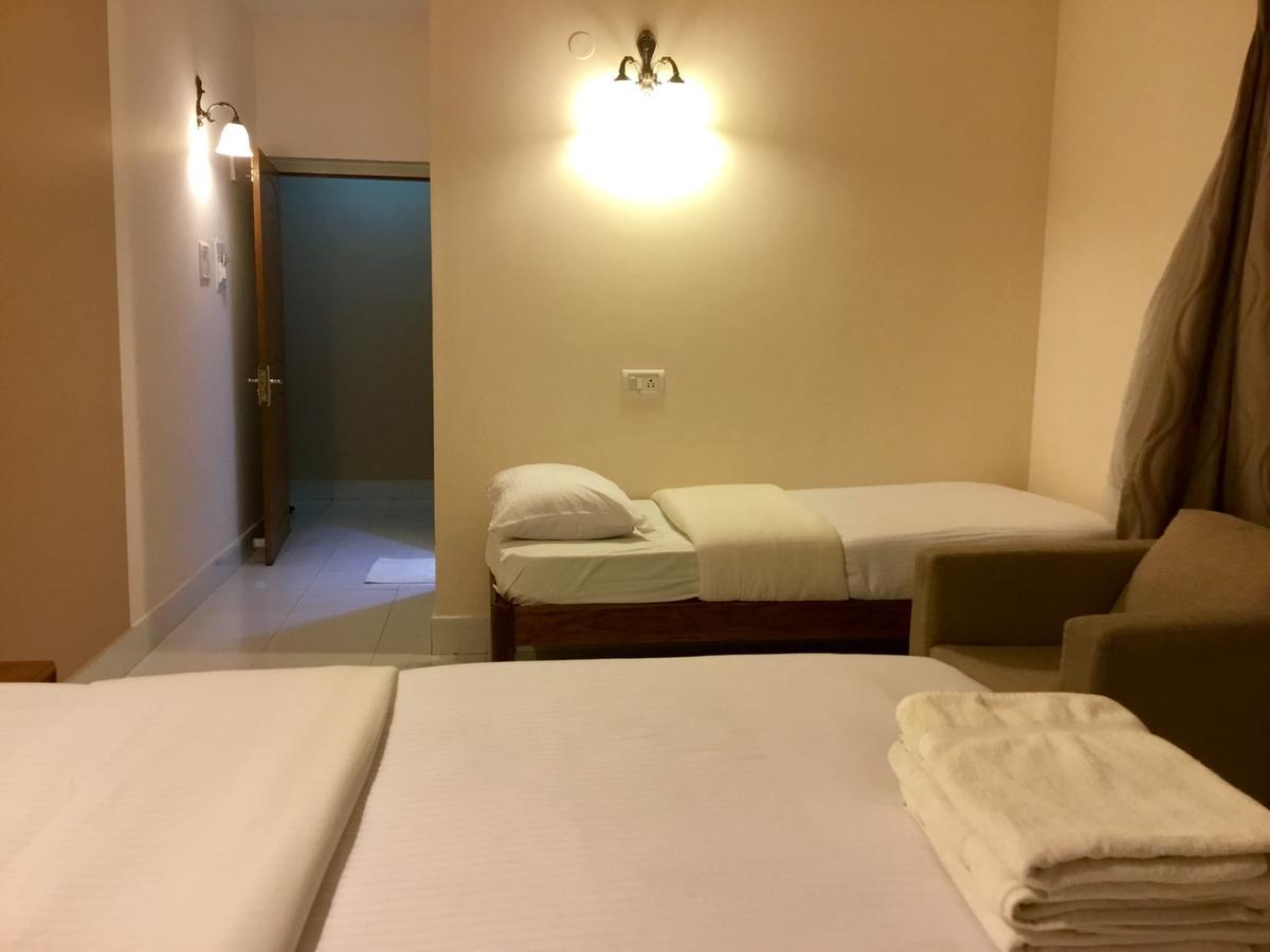 Sai Towers Hotel Puttaparthi Exterior photo