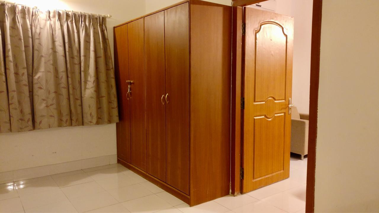 Sai Towers Hotel Puttaparthi Exterior photo